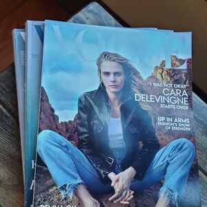 3 issues Vogue Magazine